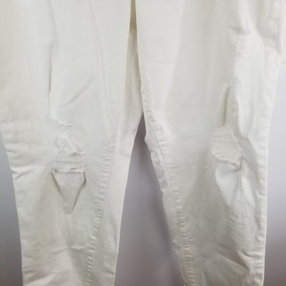 Torrid Women's Boyfriend White Jeans with Distressing Sz 22XT - Picture 3 of 9